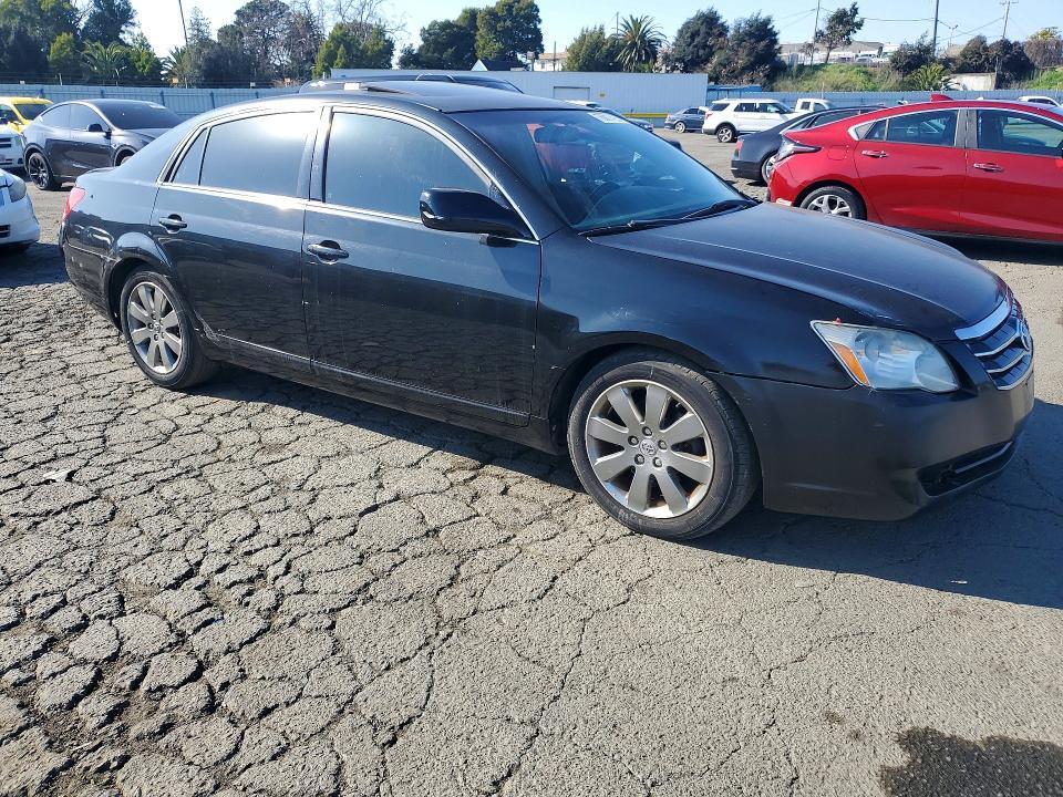 2005 Toyota Avalon xl