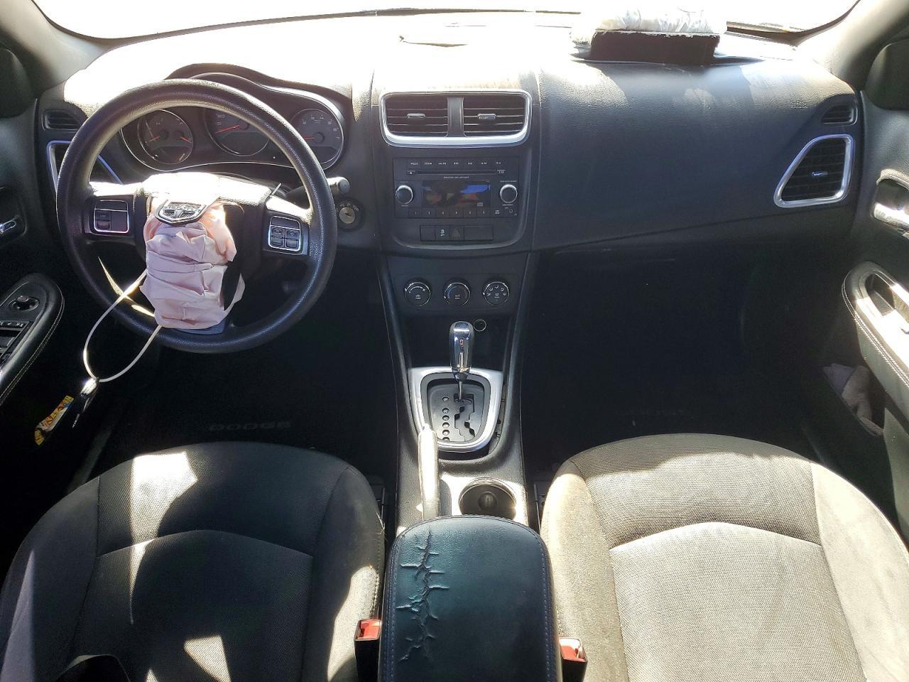 2012 Dodge Avenger se