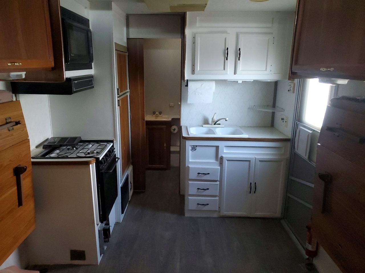 2000 Sandpiper Trailer