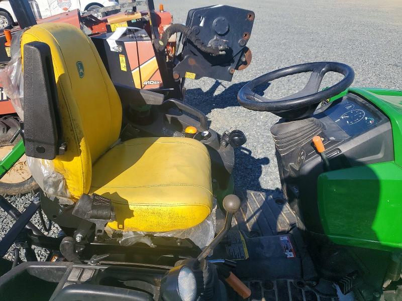 2023 John Deere 1025R Mfwd Tractor