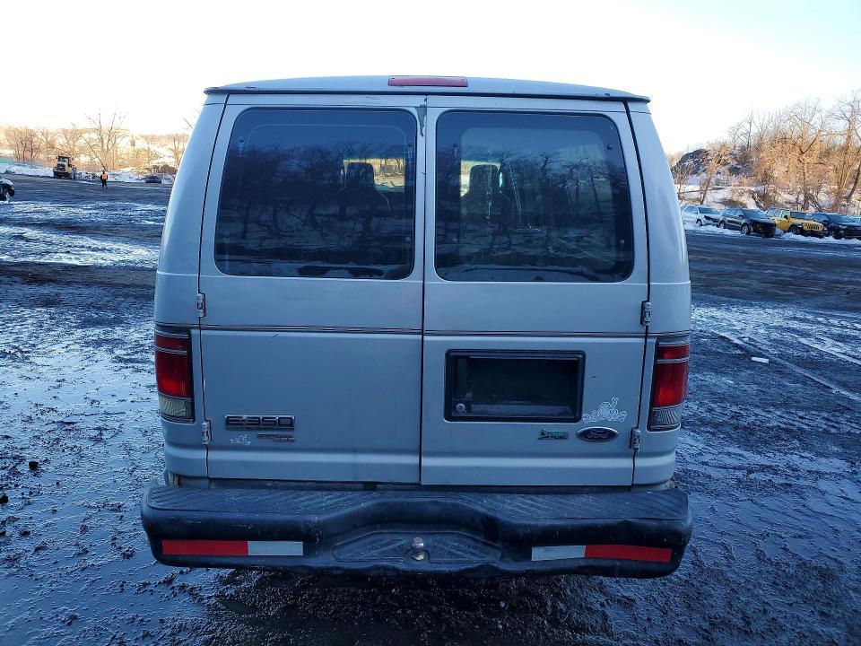 2009 Ford Econoline E350 Super Duty van