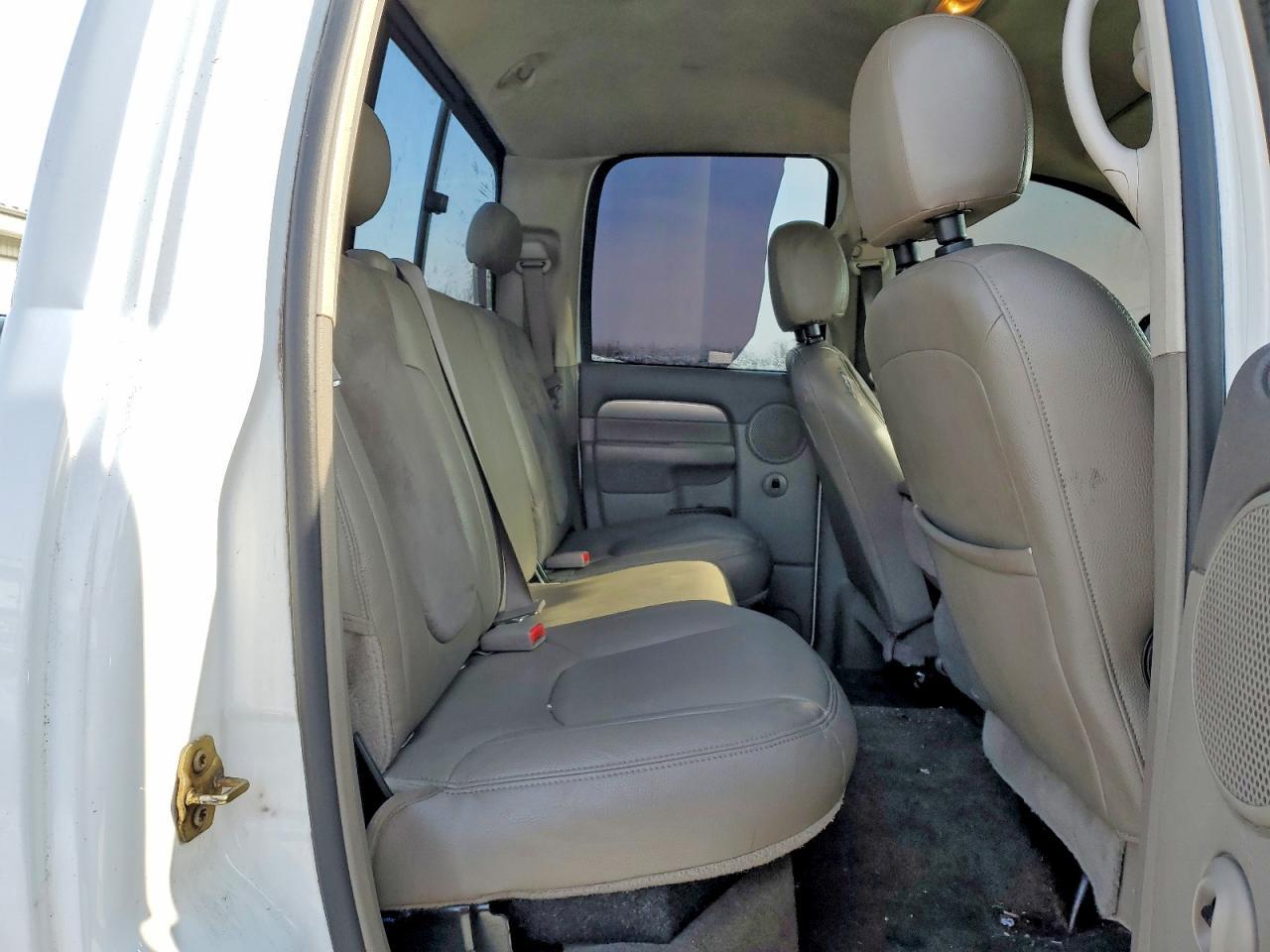 2004 Dodge RAM 1500 ST