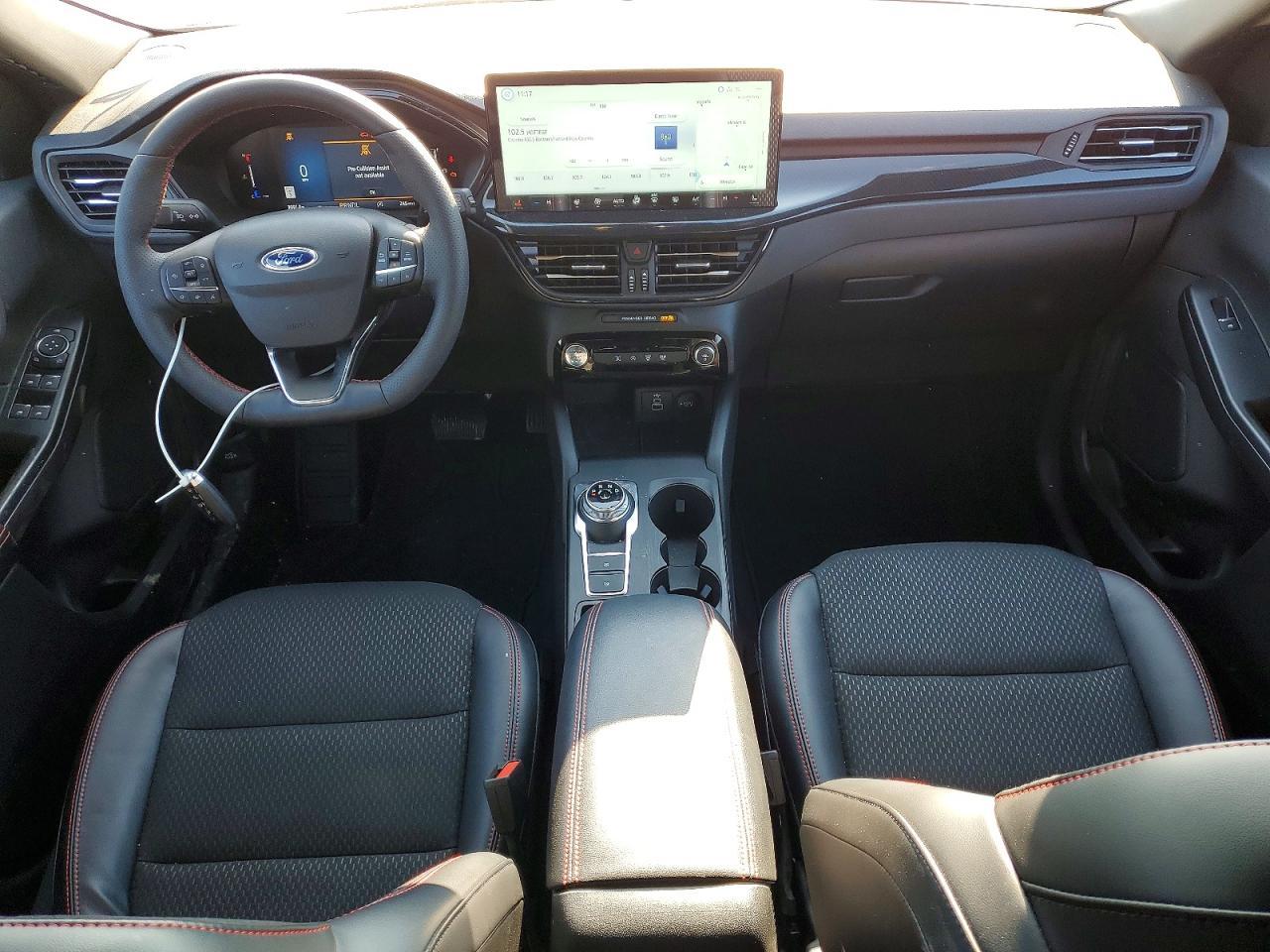 2025 Ford Escape st Line