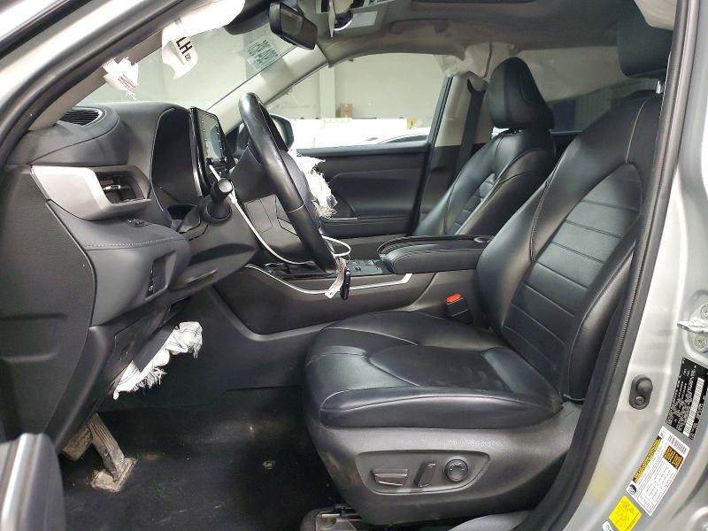 2022 Toyota Highlander Hybrid xle