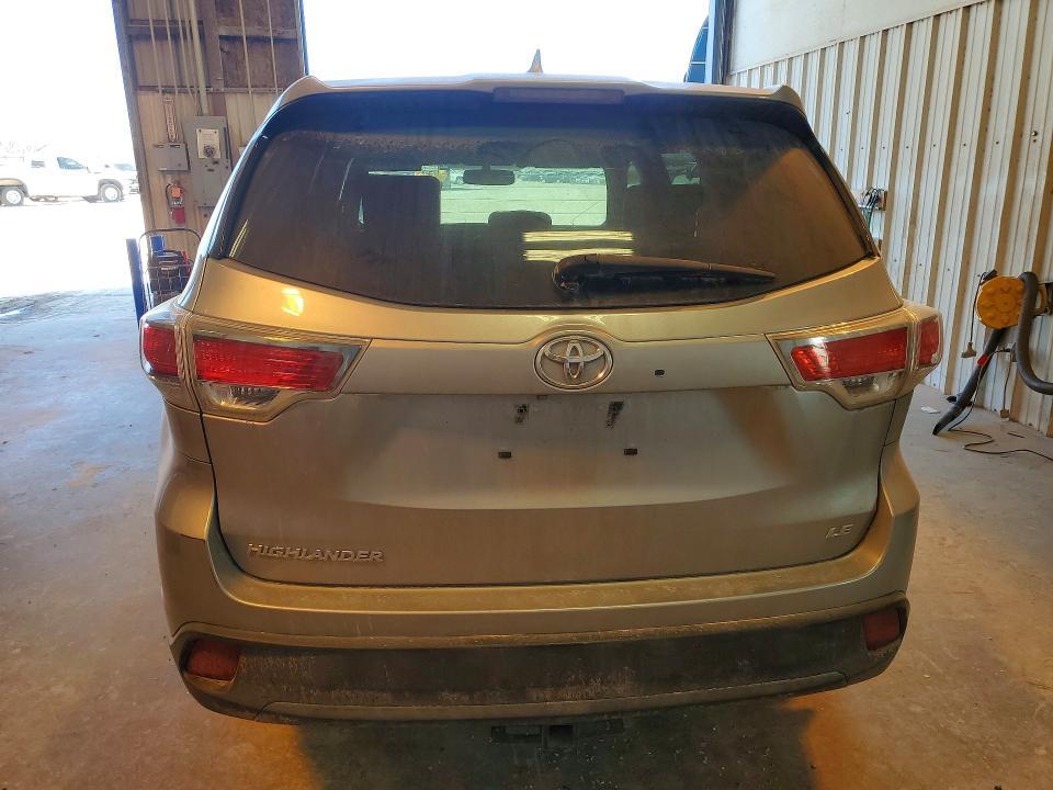 2016 Toyota Highlander le Plus