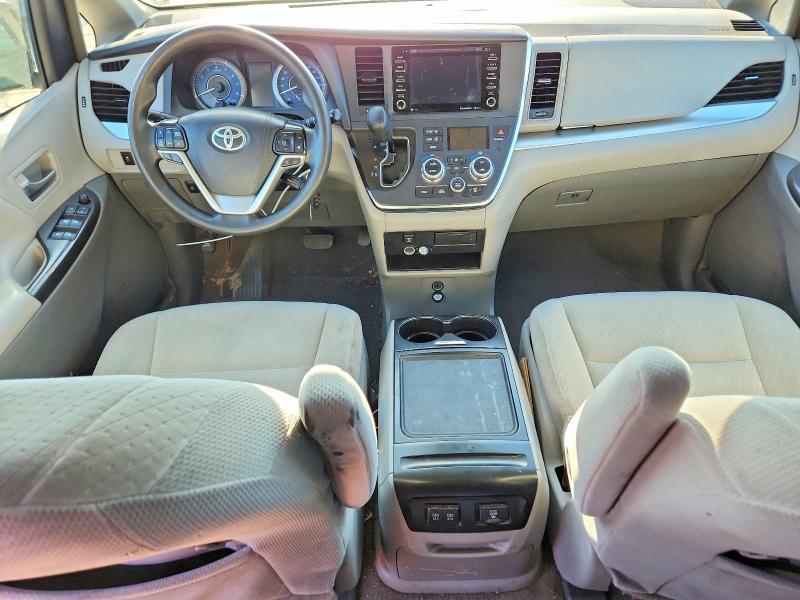 2019 Toyota Sienna le