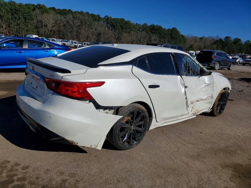 2017 Niss Maxima 3.5s