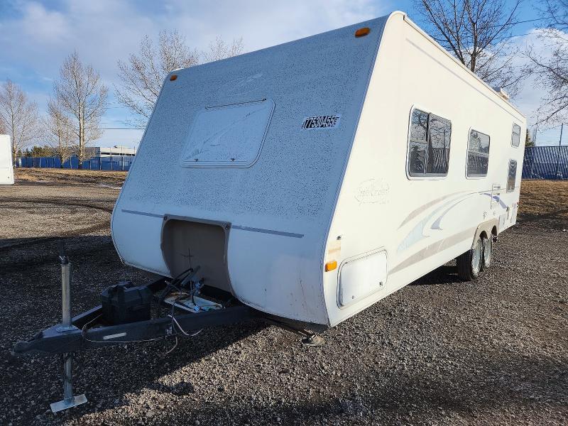 2005 R-Vision Trailer