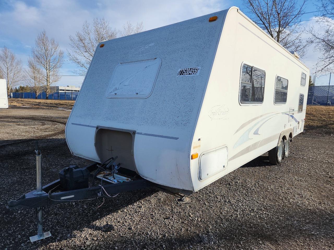 2005 R-Vision Trailer