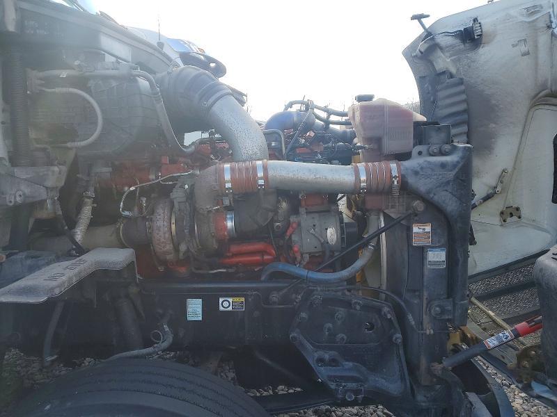2016 Peterbilt Tractor 2016 Peterbilt 579 Semi Truck