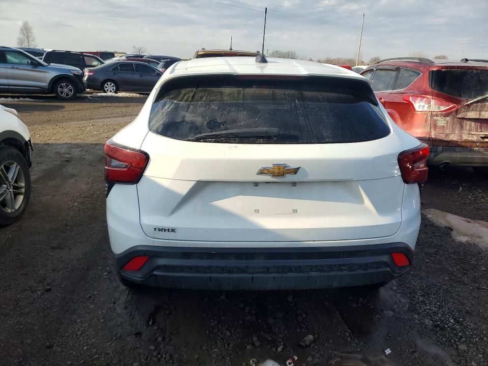 2025 Chevrolet Trax ls