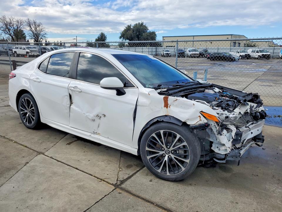 2019 Toyota Camry se