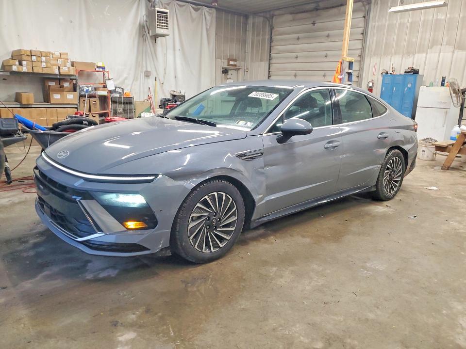 2024 Hyundai Sonata Hybrid