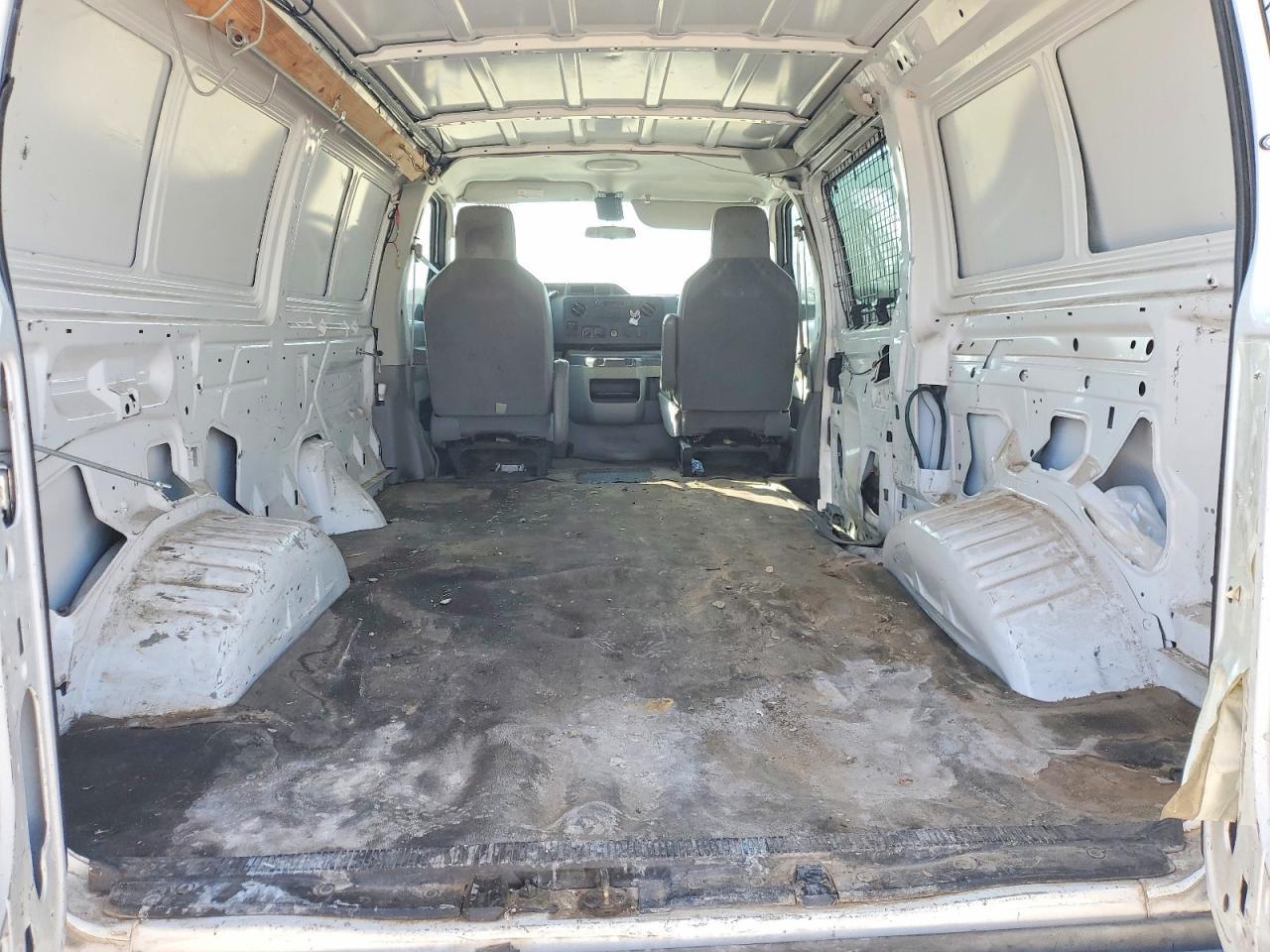 2009 Ford E250 Delivery Van