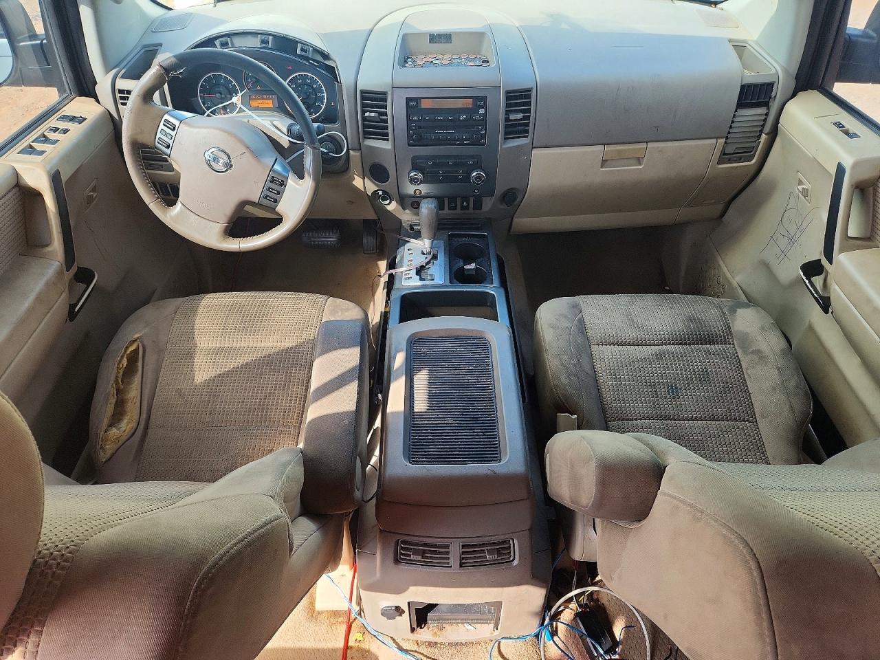 2012 Nissan Titan SV