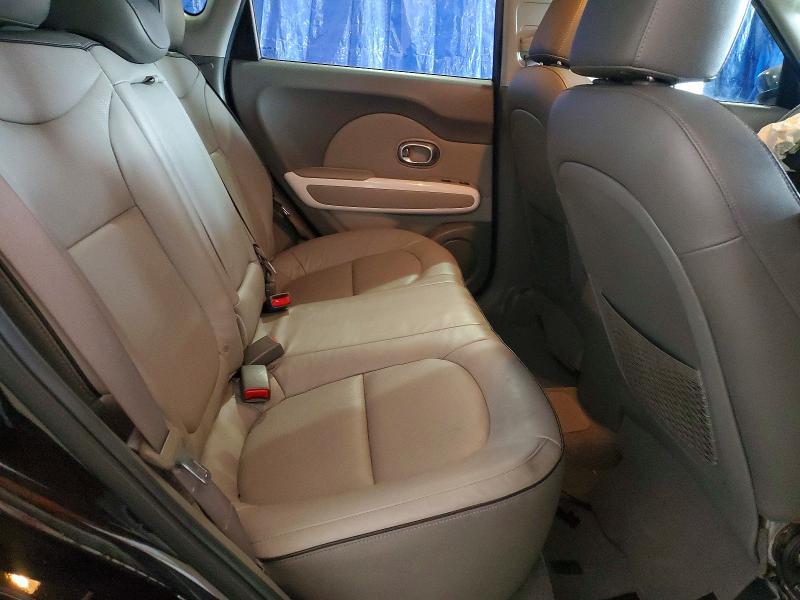 2017 KIA Soul ev +