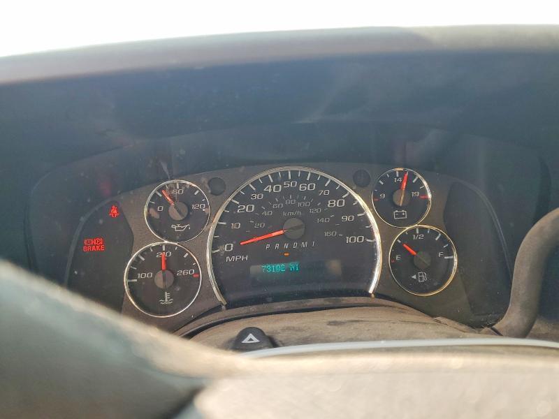 2022 Chevrolet Express G3500 Delivery Truck