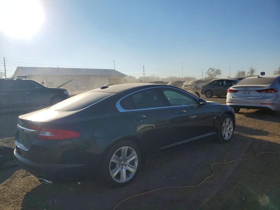 2011 Jaguar XF