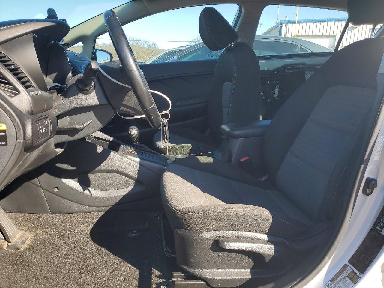 2016 KIA Forte fe