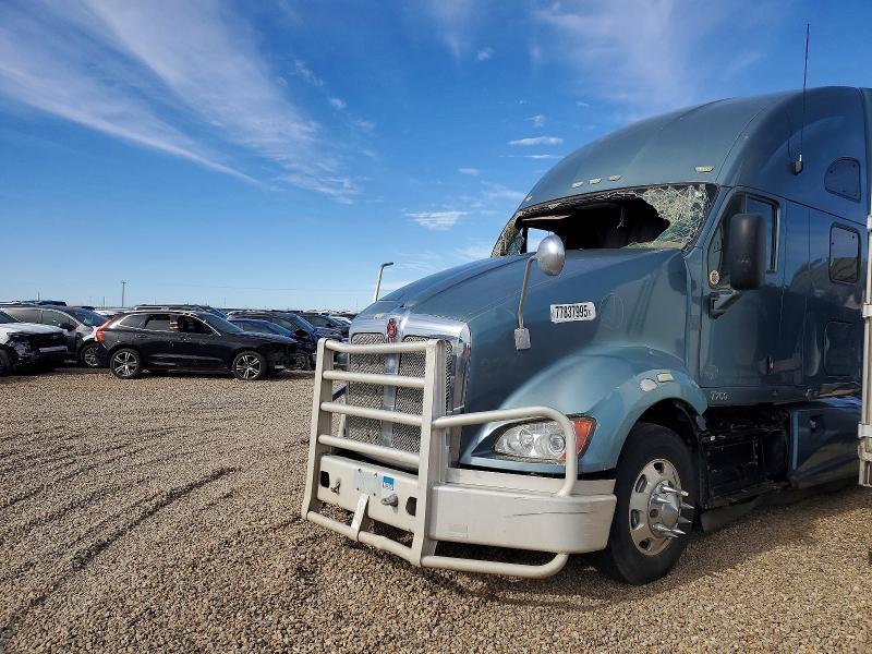 2012 Kenworth Construction T700