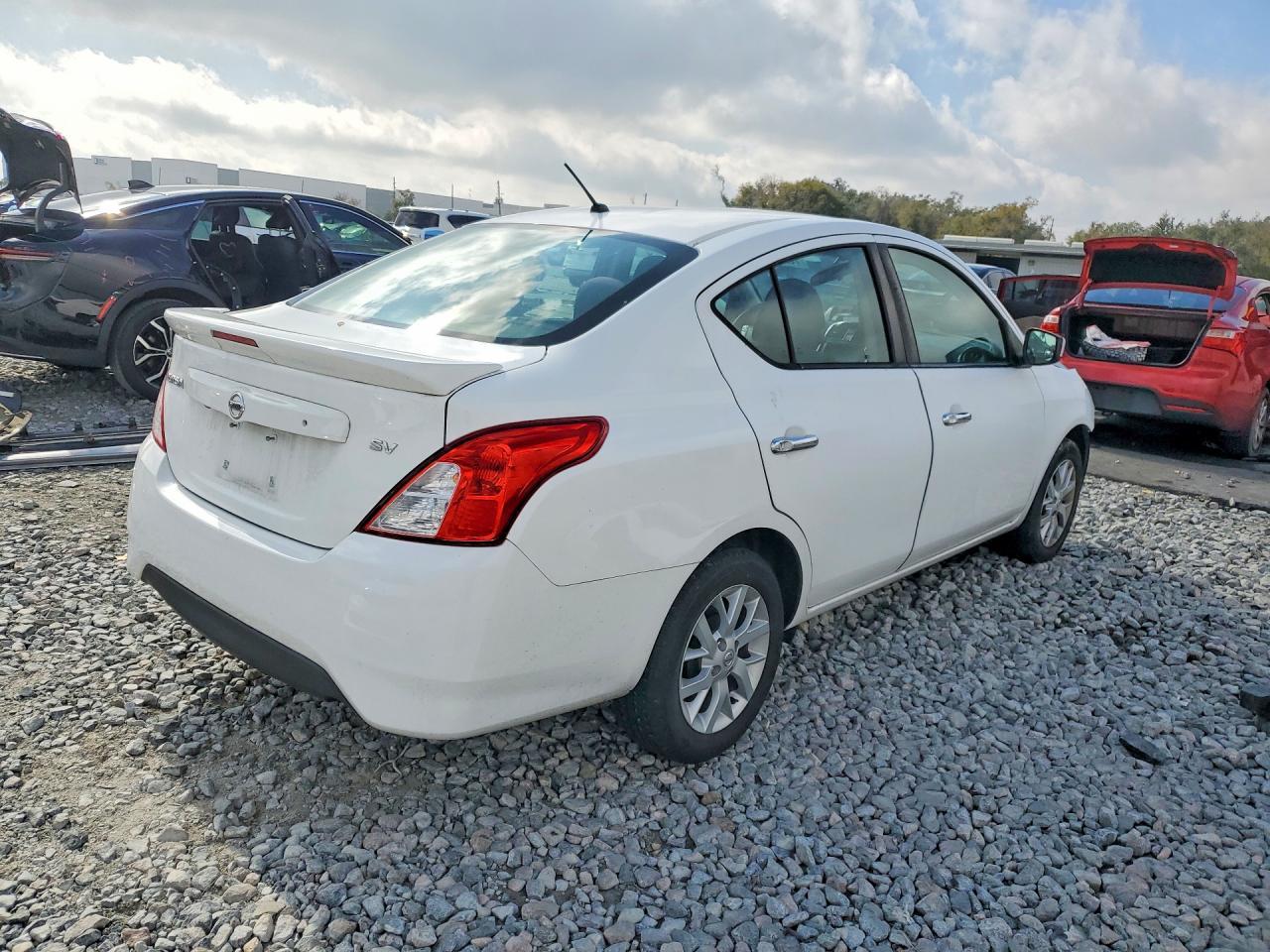 2018 Nissan Versa s