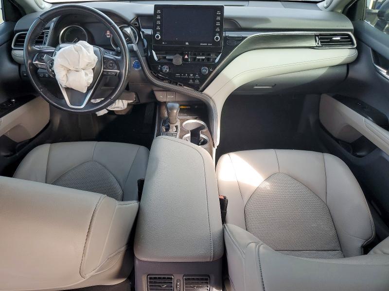 2022 Toyota Camry Hybrid xle