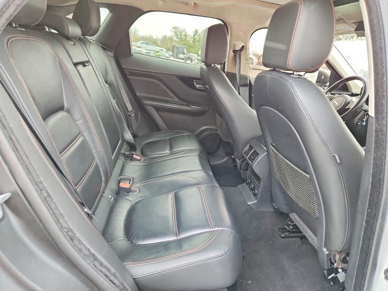 2020 Jaguar F-pace Prestige