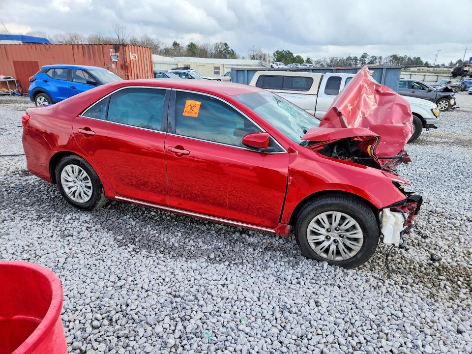 2014 Toyota Camry le