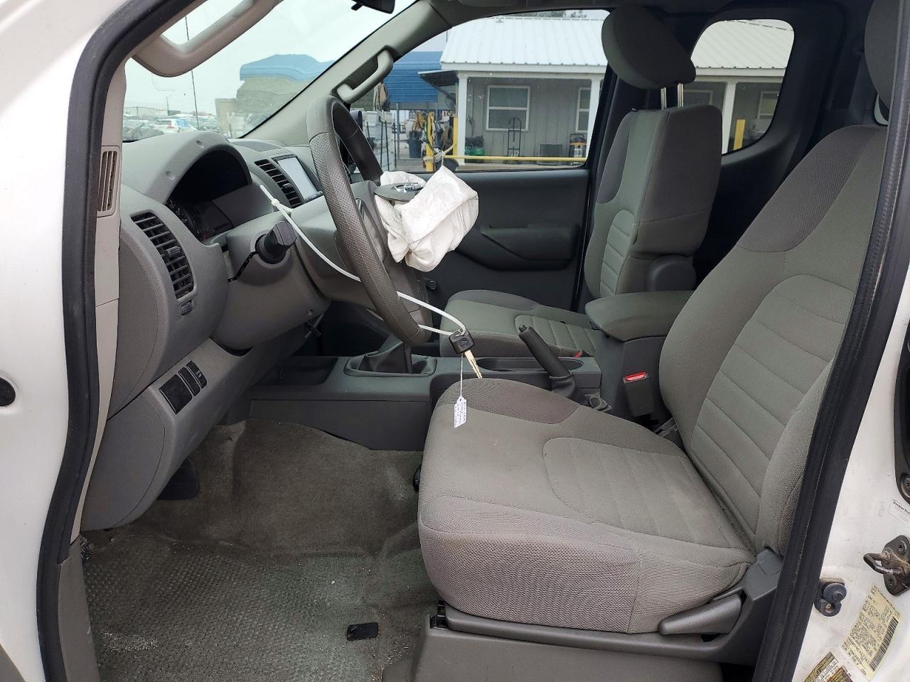 2012 Nissan Frontier s