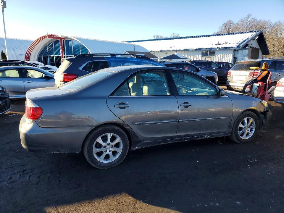 2006 Toyota Camry le