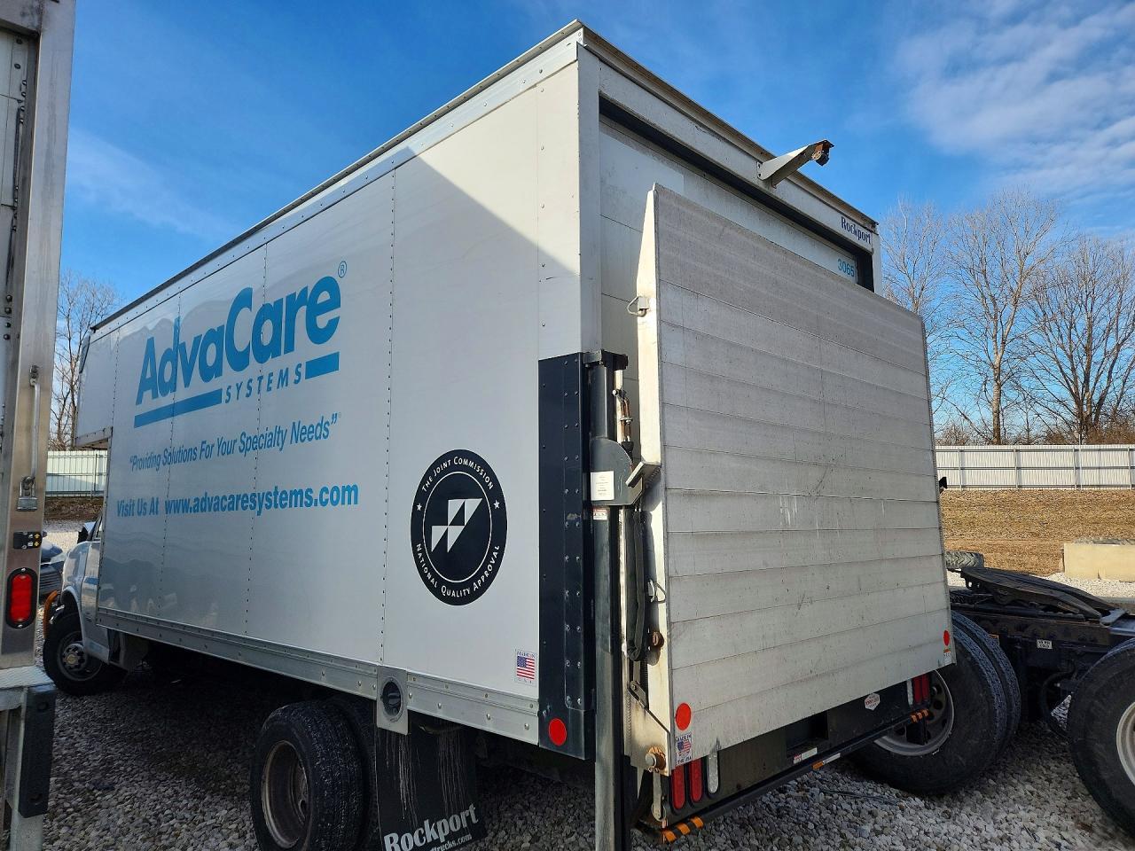 2021 Chevrolet Express BOX Truck
