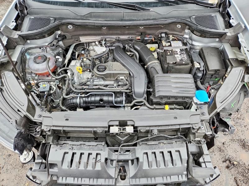 2025 Volkswagen Taos se