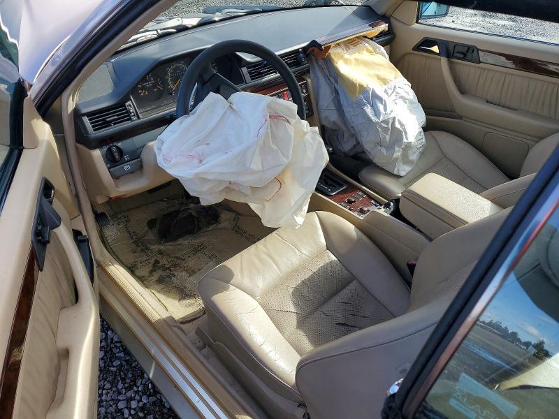 1995 Mercedes-Benz E 320