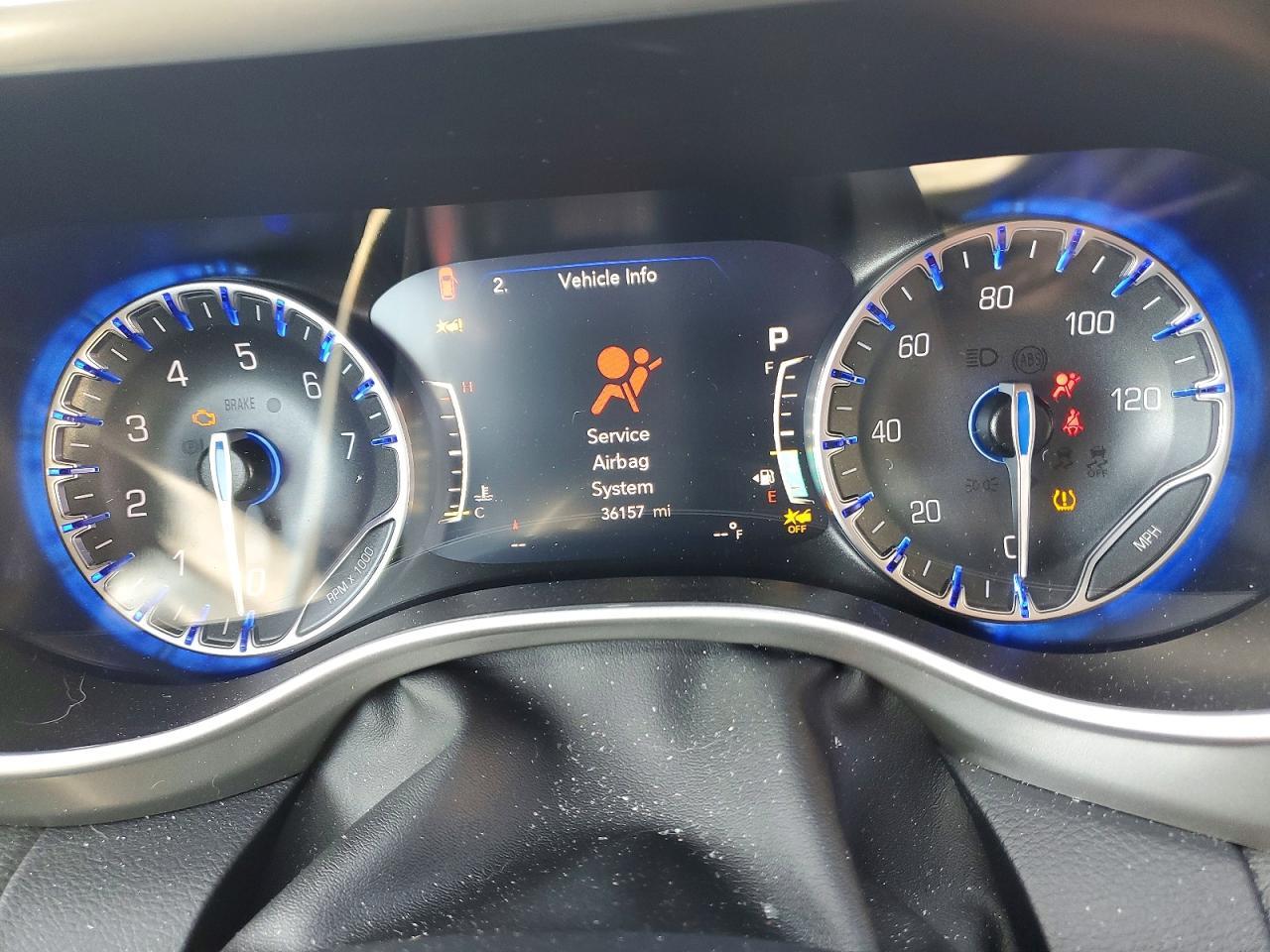2025 Chrysler Pacifica Select
