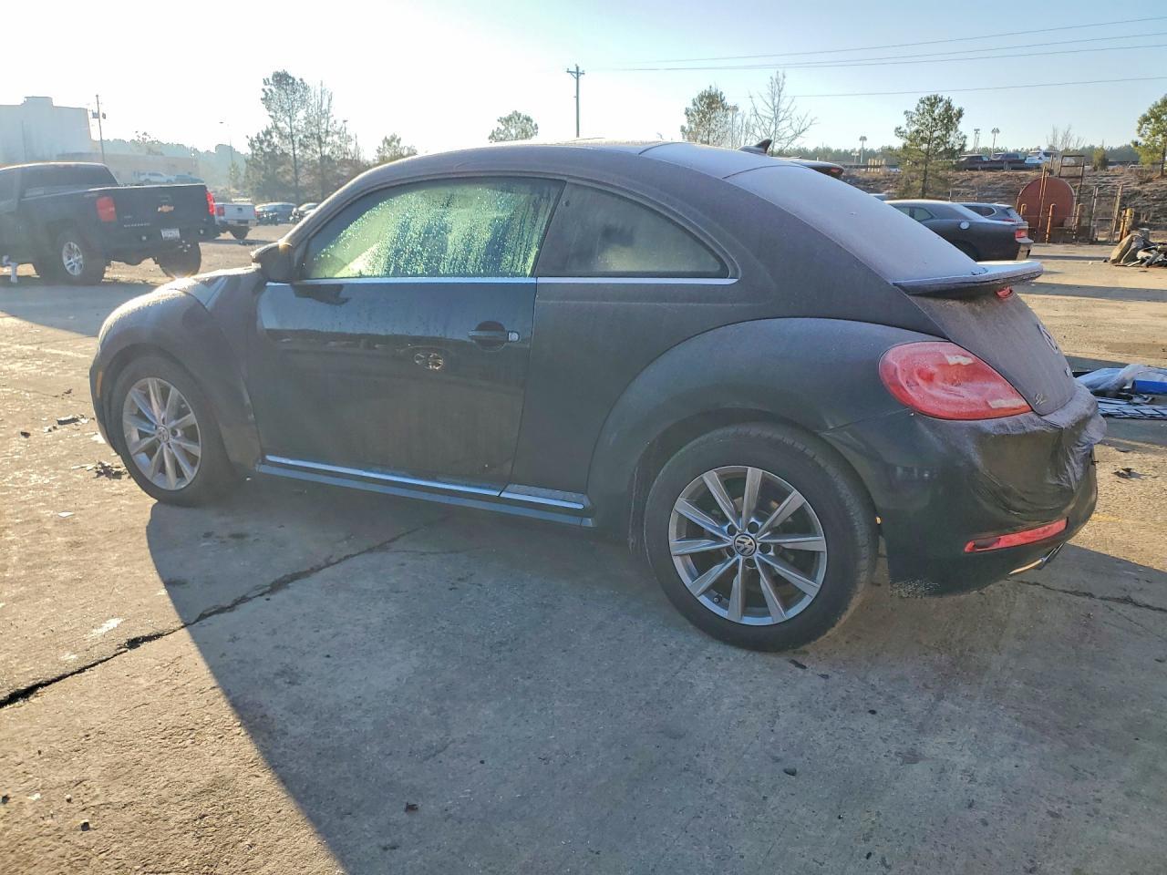 2019 Volkswagen Beetle se