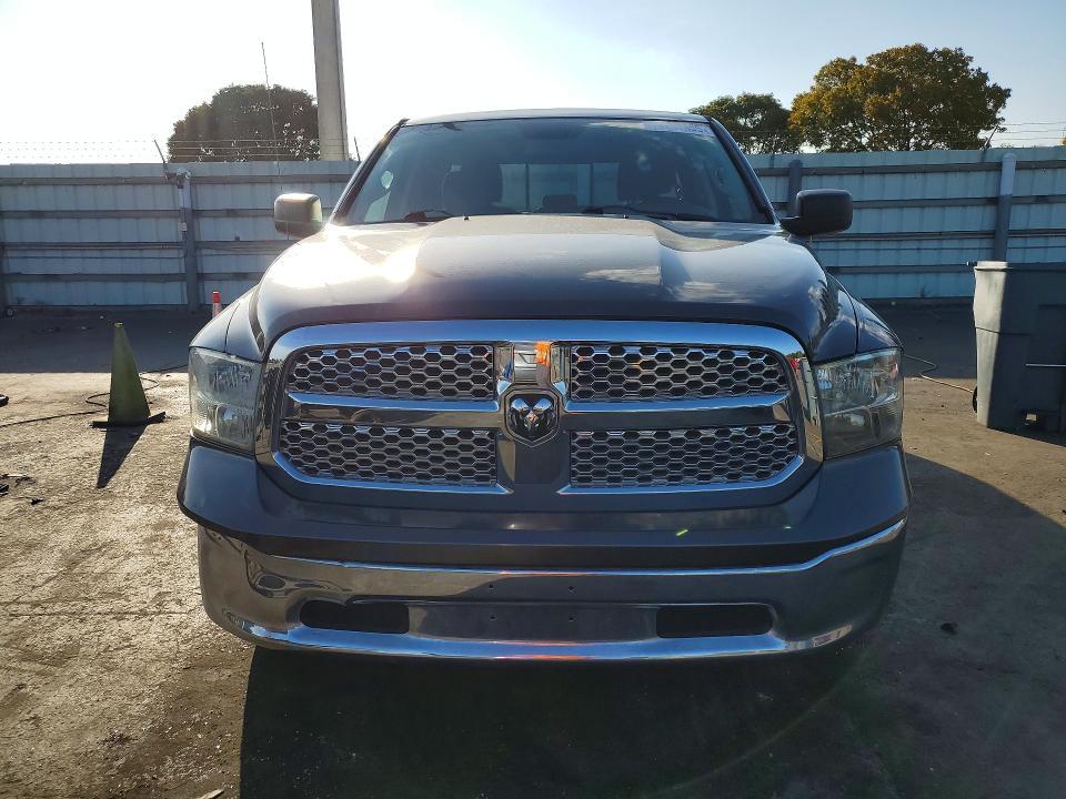 2015 Dodge RAM 1500 SLT