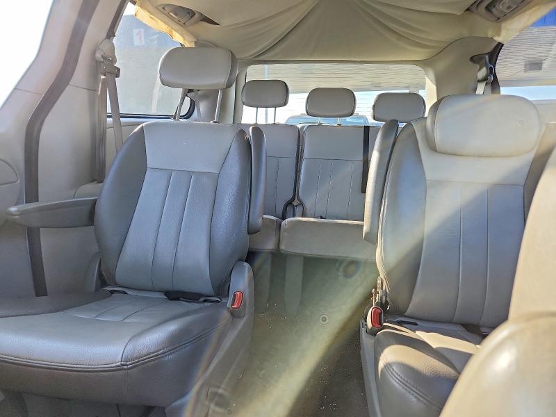 2005 Dodge Grand Caravan sxt