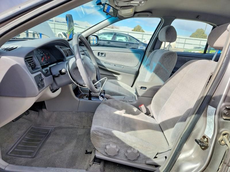 2000 Nissan Altima xe