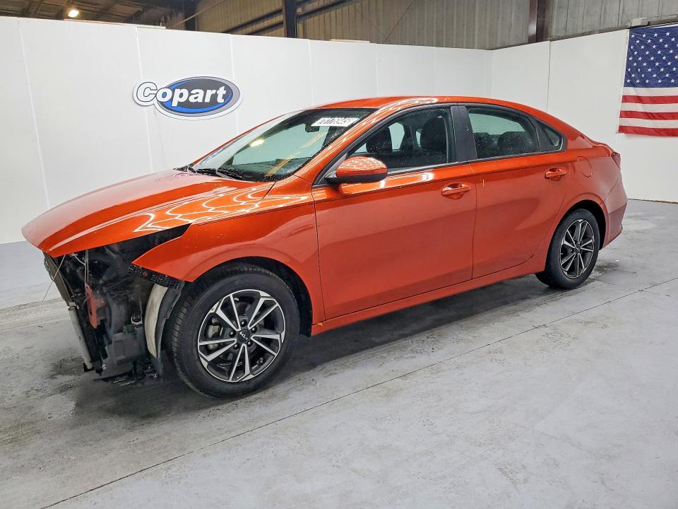 2023 KIA Forte lx