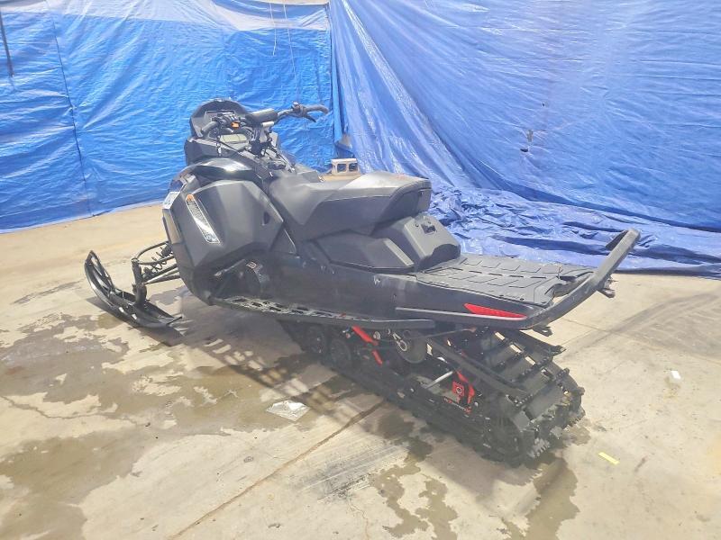 2022 Skidoo Renegade X