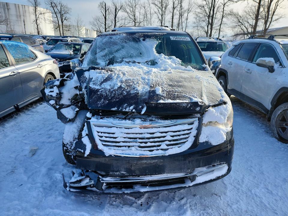 2014 Chrysler Town & Country Touring l