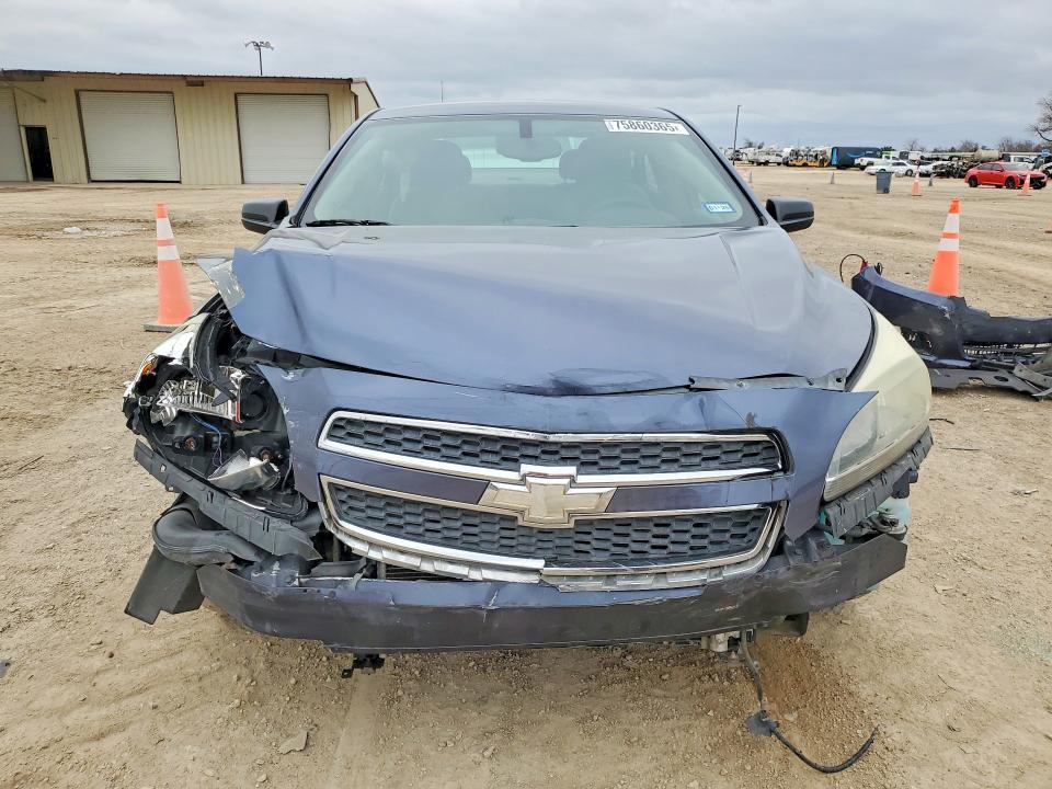 2013 Chev Malibu ls
