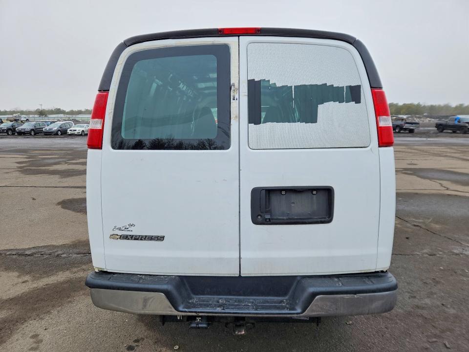 2020 Chevrolet Express G2500
