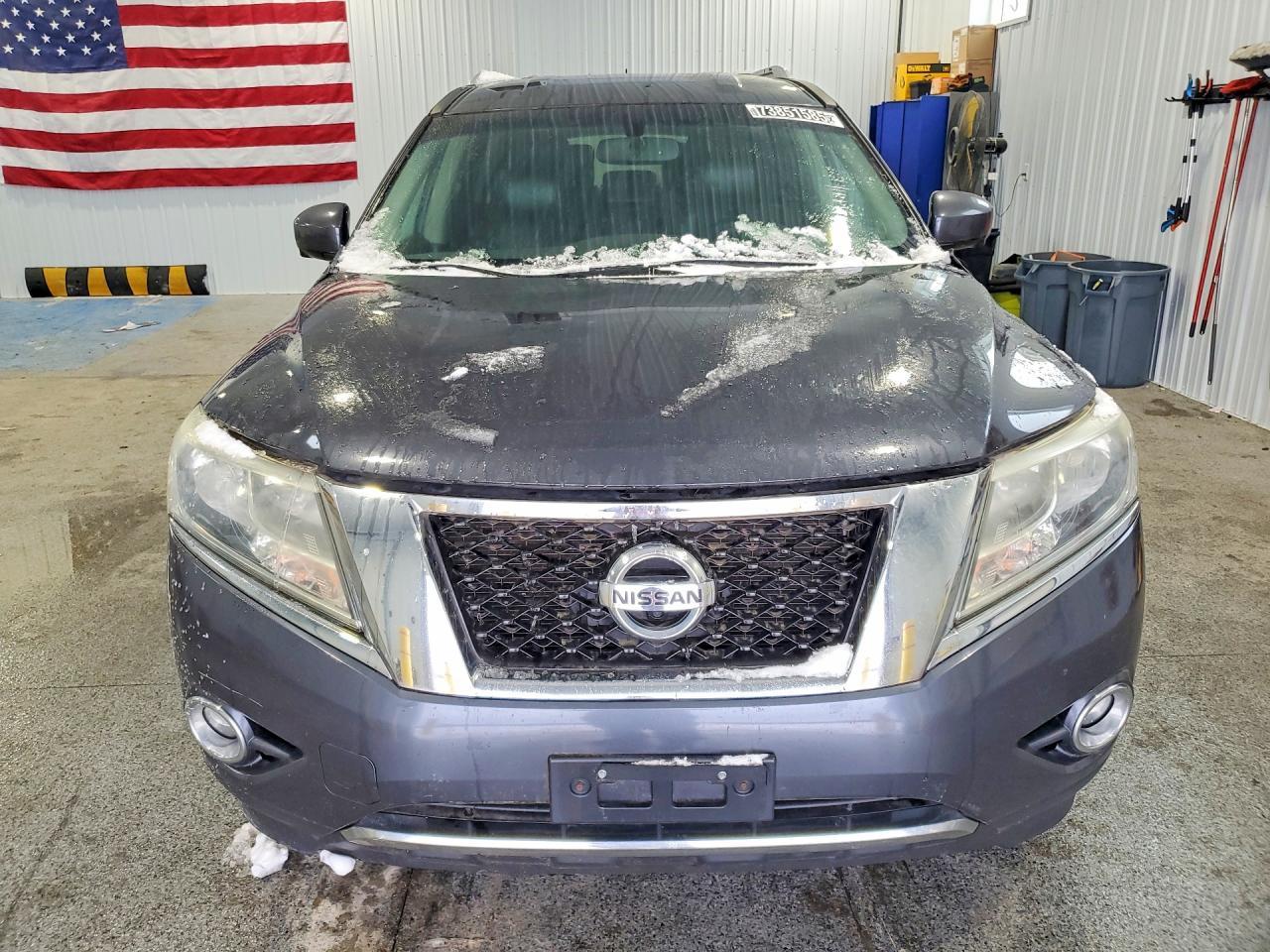 2013 Nissan Pathfinder s