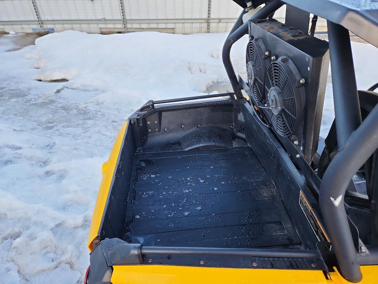 2012 Can-Am 2012  Commander-Dune Buggy