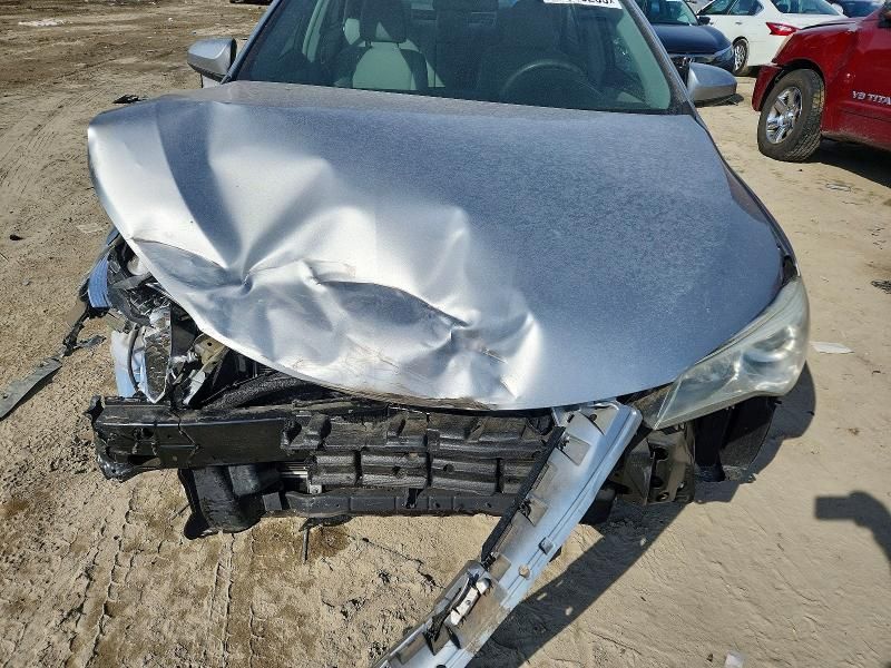 2015 Toyota Camry le