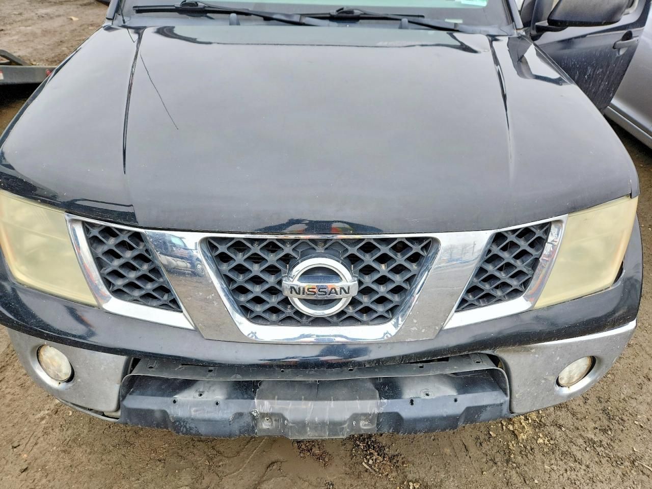 2006 Nissan Frontier Crew cab le