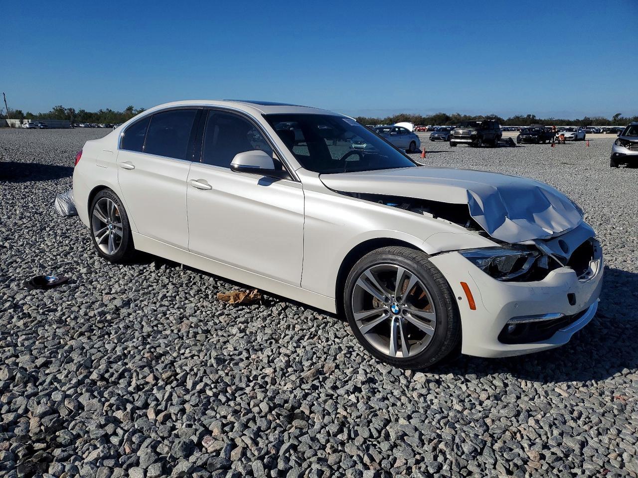 2017 BMW 330 i