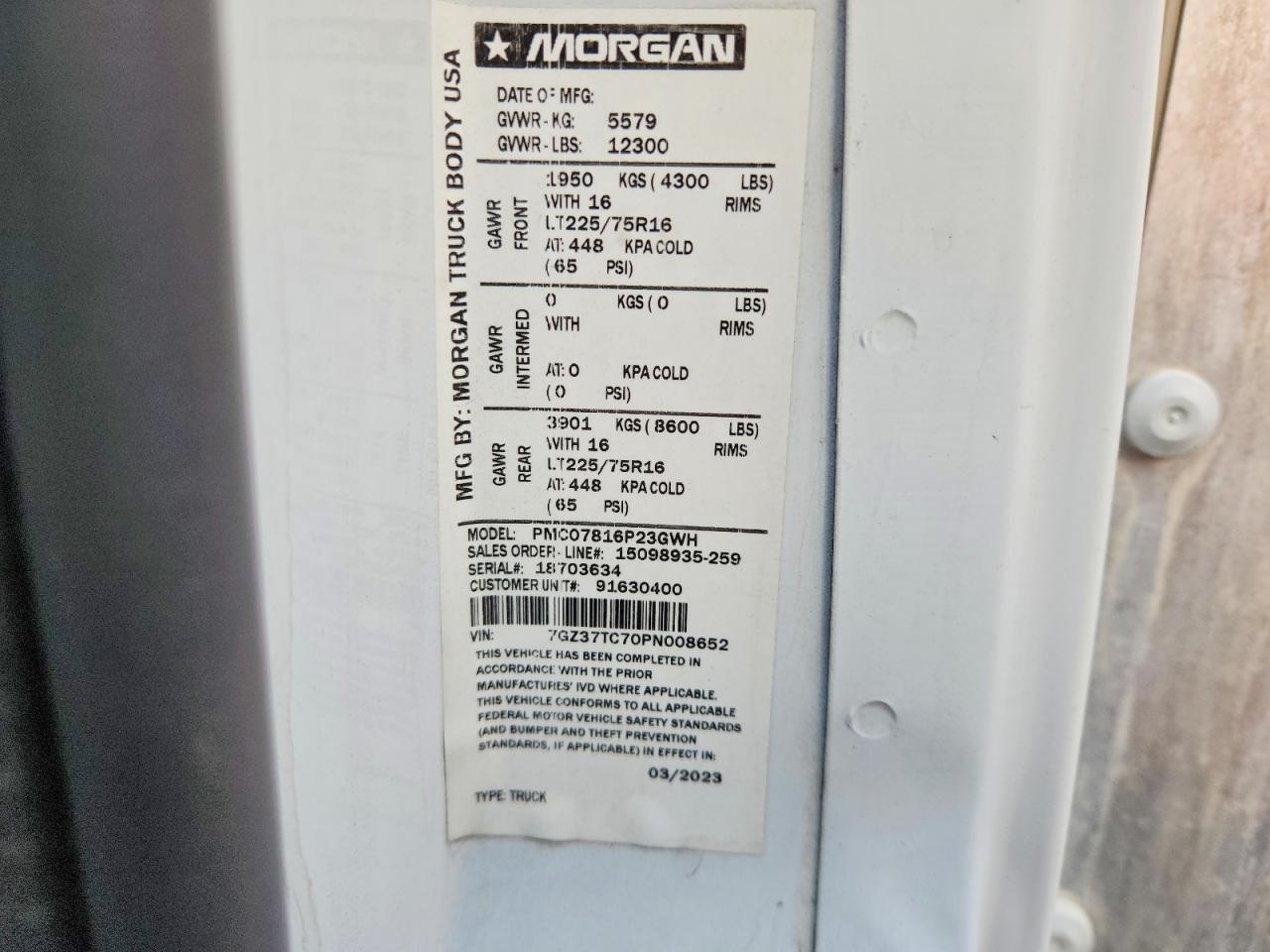 2023 GMC Savana BOX Truck
