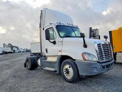 Freightliner Vehiculos salvage en venta: 2016 Freightliner Cascadia 125 Semi Truck